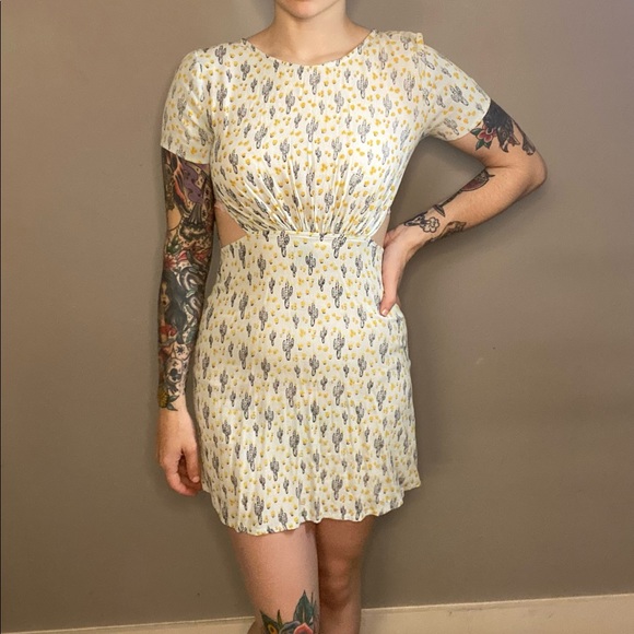 For Love And Lemons Dresses & Skirts - For love and lemons cactus dress size small